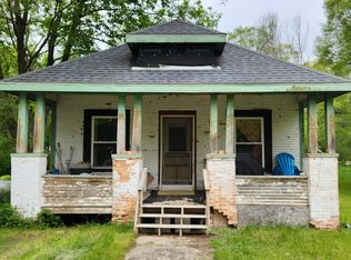 18846 Maple St, Copemish, MI 49625