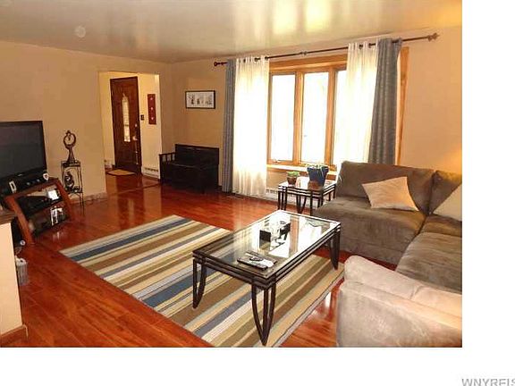4th image of 7 Marywood Dr