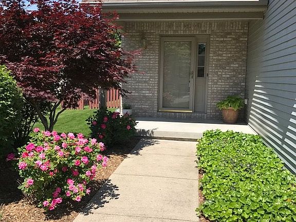 2nd image of 1797 Pin Oak Ct