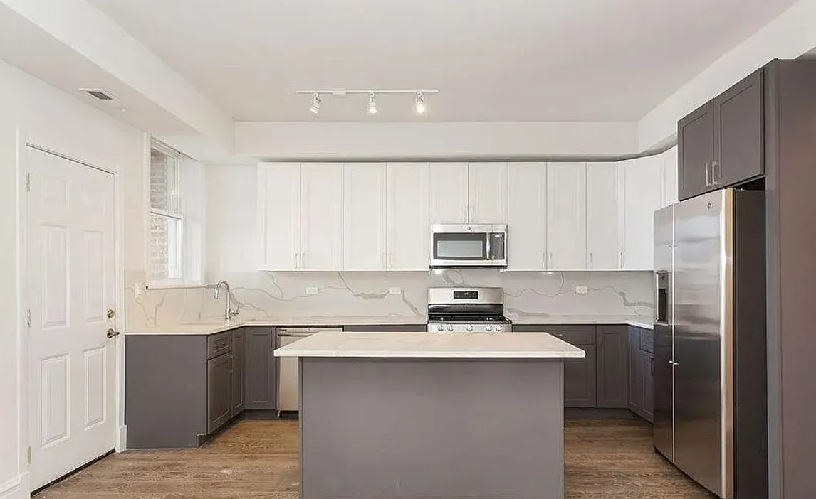 2 bed, $2,400 — Photo 2
