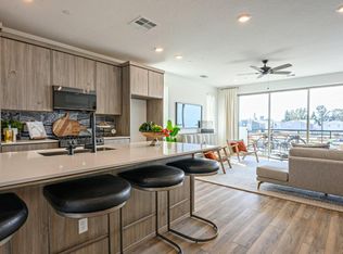426 W Mahogany Ln, Clovis, CA 93611