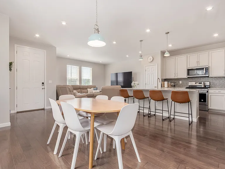 7153 Othello St — Photo 12