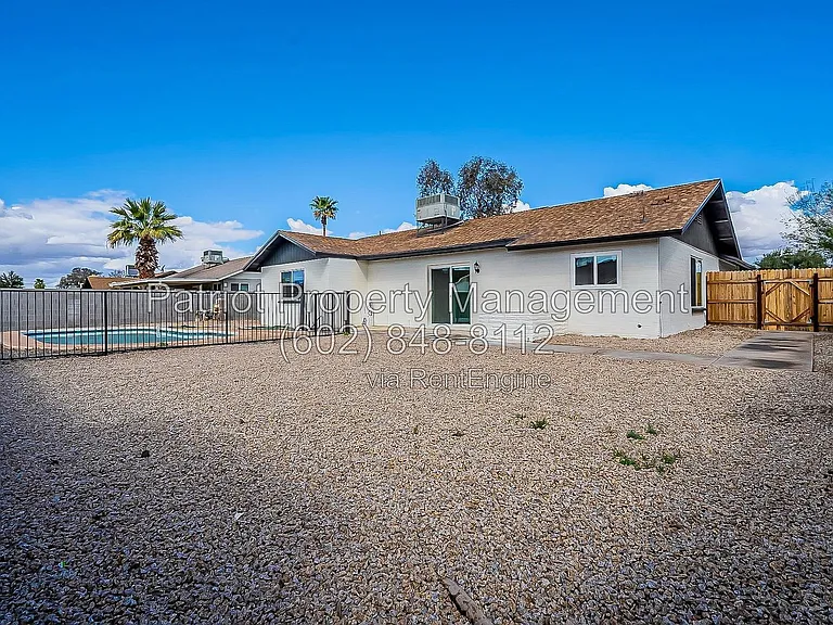 7003 W Sierra St — Photo 32