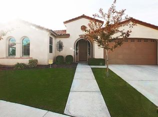 117 Market Hill Way, Bakersfield, CA 93312