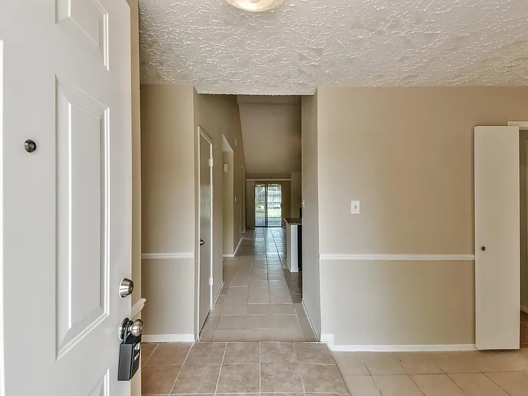 9503 Bent Spur Ln — Photo 3