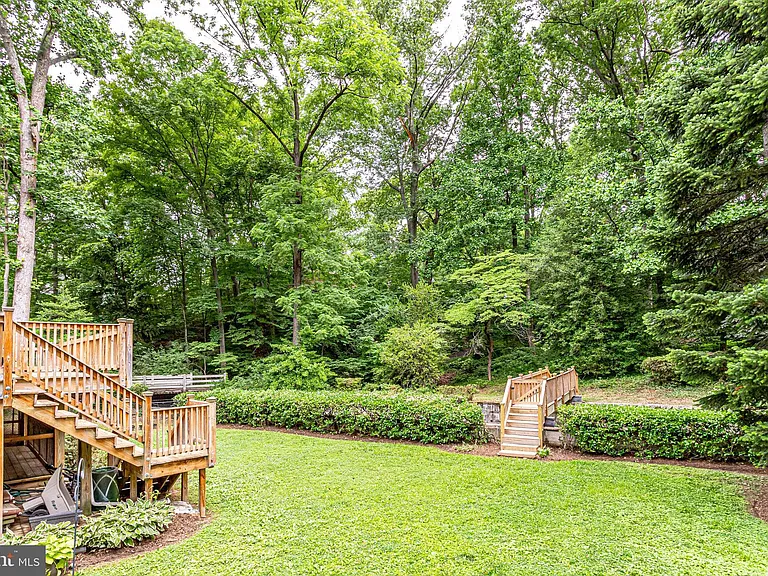 5225 Old Dominion Dr — Photo 63
