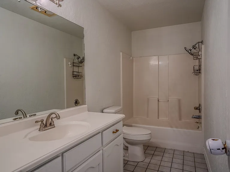 3609 W Boston Pl — Photo 14