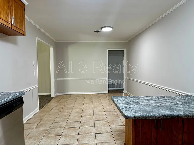 712 Sir Michael Dr — Photo 16