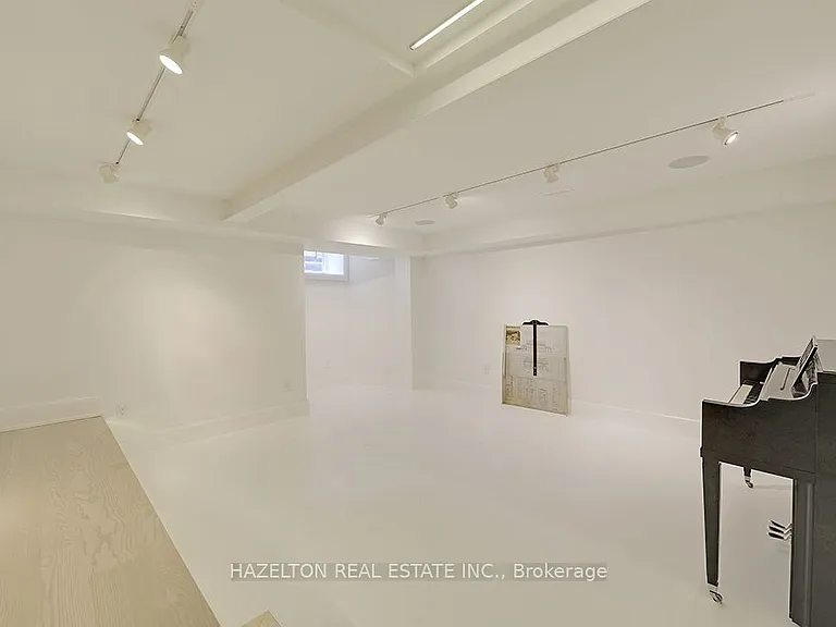 12 Webster Ave — Photo 28