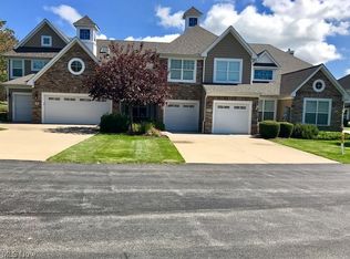 4351 E Harbors Edge Dr #14-2, Pt Clinton, OH 43452