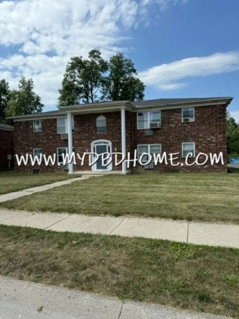 6305 Nina Dr — Photo 1