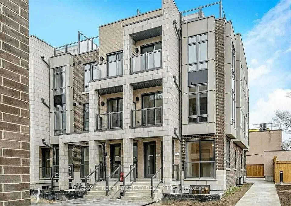 715 Lawrence Ave W #25