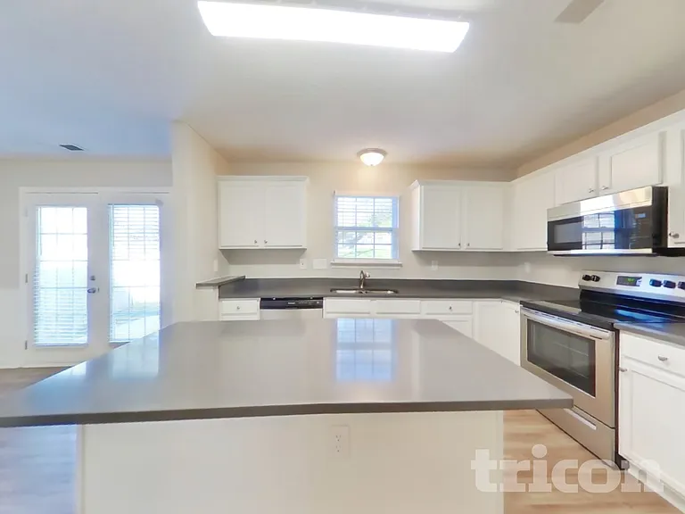 3912 Farlow Rd — Photo 8