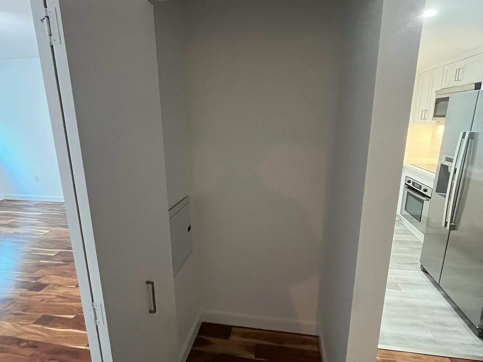 1 bed, 670 sqft, $4,400 — Photo 2