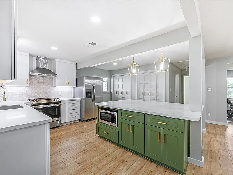 8518 Cedel Dr — Photo 11