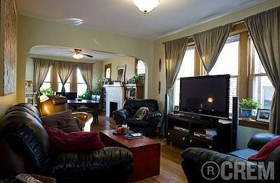 5th image of 3942 N Lawndale Ave #2