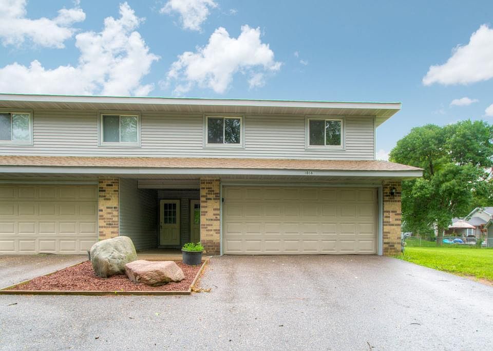 1st image of 1066 Regency Dr