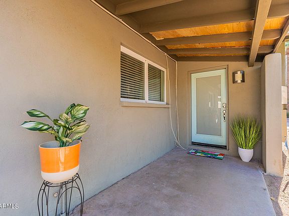 3rd image of 8320 E COLUMBUS Avenue