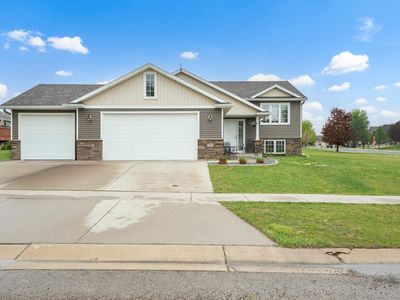 305 13th Ave NW, Kasson, MN, 55944