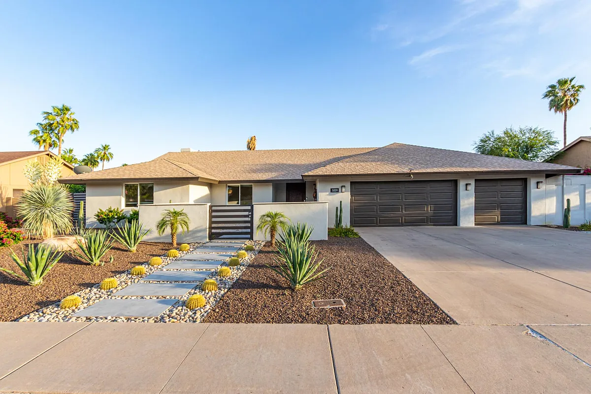 Building Photo - 5009 E Le Marche Ave