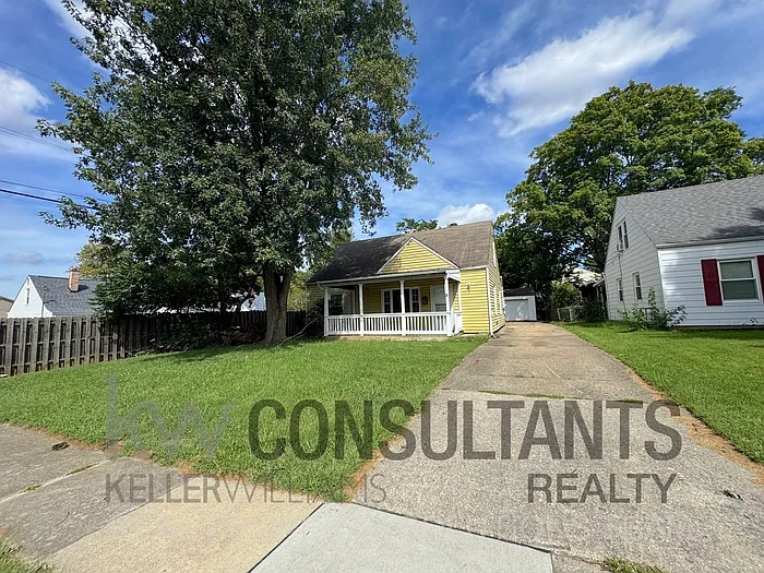 3 bed, 1.0 bath, 1179 sqft, $1,650 — Photo 2