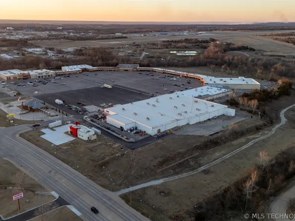 1200 Lonnie Abbott Blvd, Ada, OK 74820
