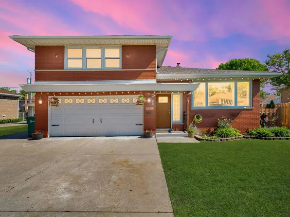 5640 W 82nd Pl, Burbank, IL 60459