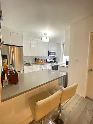 Rented by Bond New York | media 4