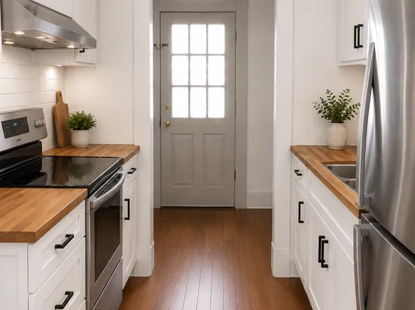 306 W Henry St #A, Savannah, GA 31401