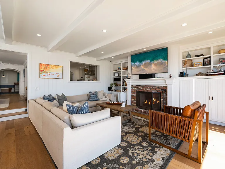 1228 W Oceanfront — Photo 10