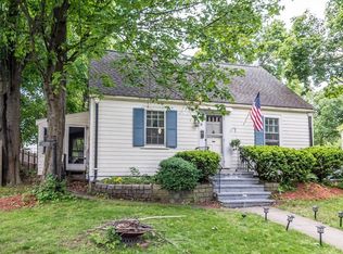 31 Tremont St, Stoneham, MA 02180