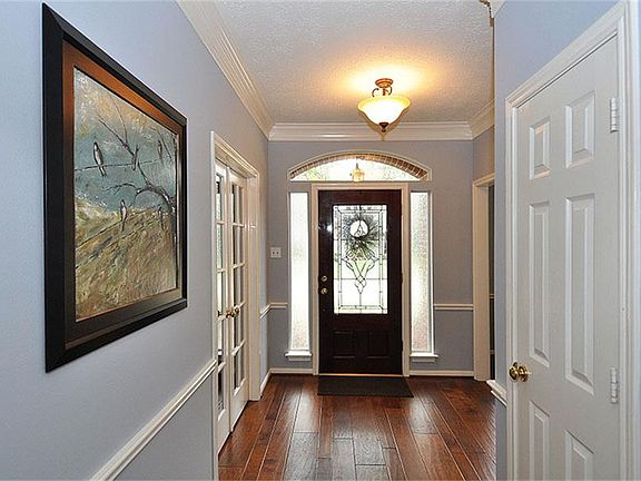 3rd image of 3719 Big Piney Dr