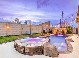 28627 Lockeridge View Dr, Spring, TX 77386