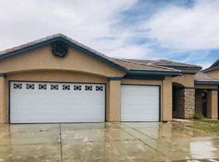 9209 Honeysuckle Ave, Hesperia, CA 92344