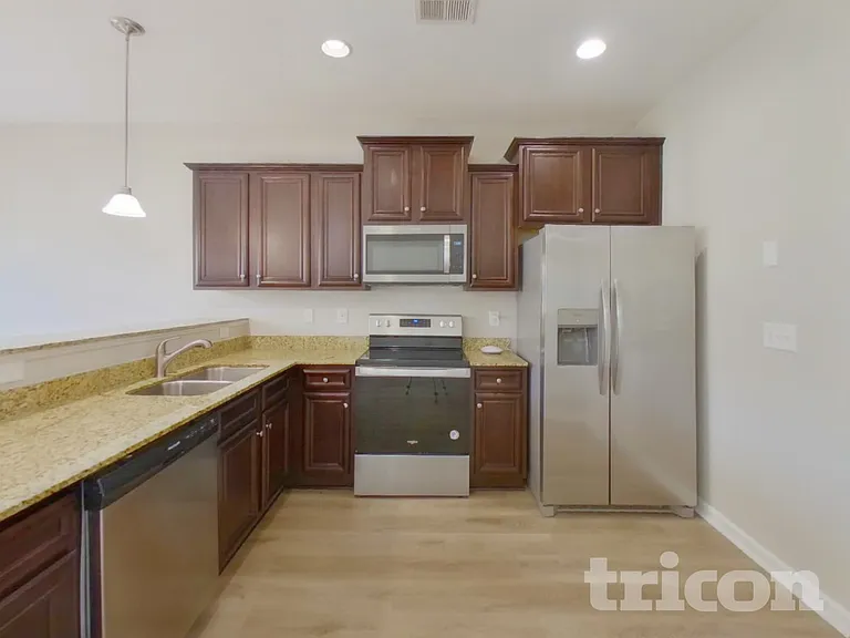 356 Dawsons Park Dr — Photo 6