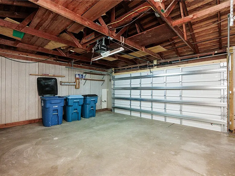 207 Blanco Dr — Photo 36