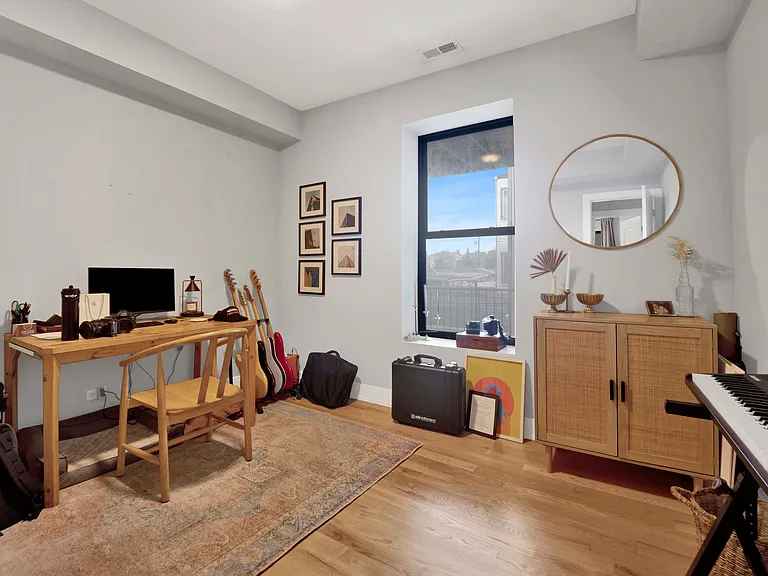 3800 W Altgeld St #203 — Photo 10