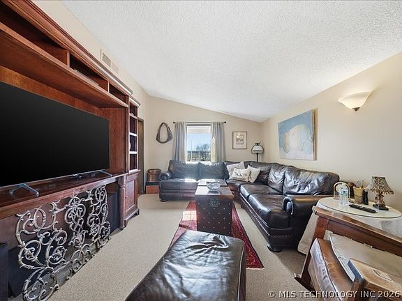 5th image of 168 Murray Ln