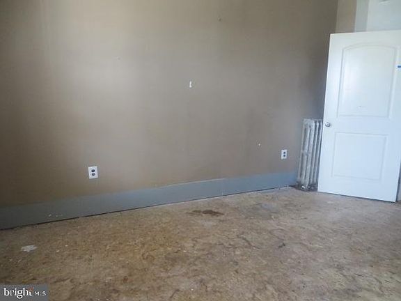 2nd image of 651 N 44th St