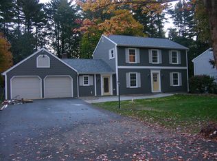 41 Nicklaus Dr, Gansevoort, NY 12831