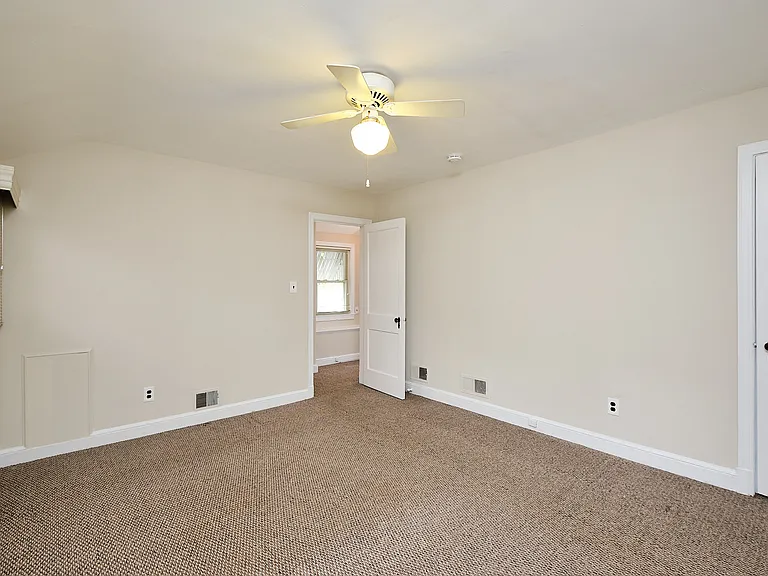 3617 28th St NE — Photo 24