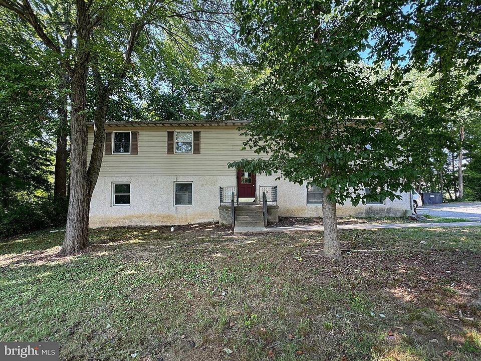 2nd image of 15 Deborah Ct