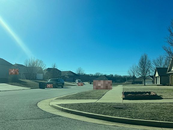 5th image of 808 Chesterfield Dr