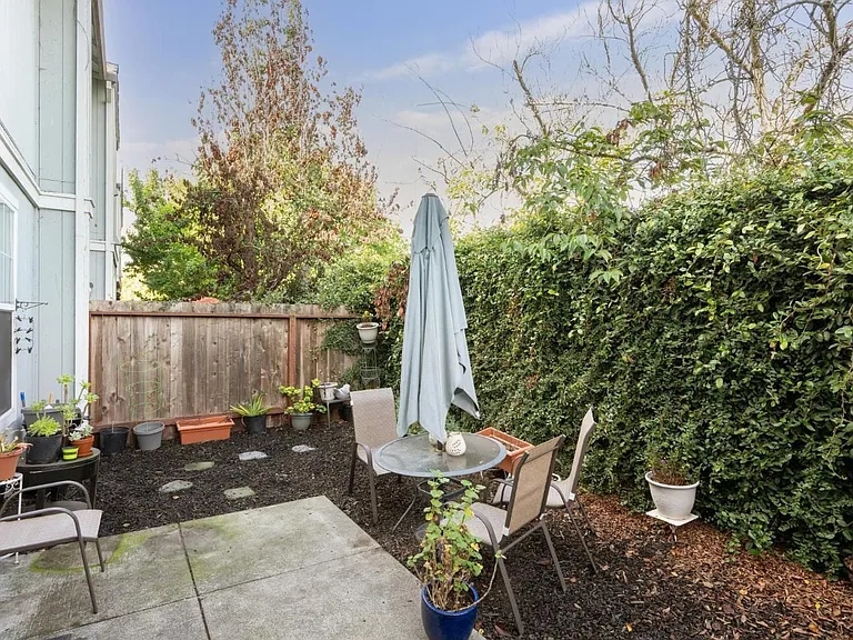 1507 Pinebrook Pl — Photo 13