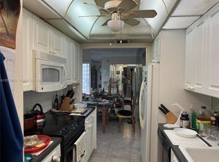 120 Golden Isles Dr APT 44B, Hallandale Beach, FL 33009