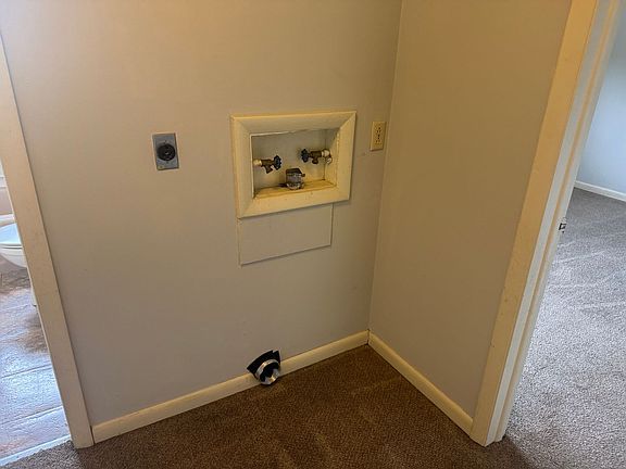 5th image of 1105 Bloomingdale Pike #8