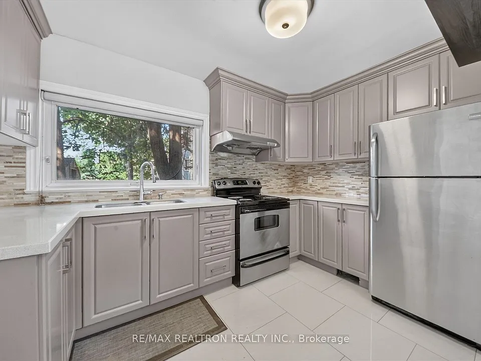 59 Talara Dr