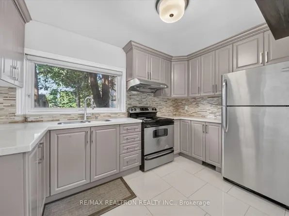 59 Talara Dr, Toronto, ON M2K 1A3