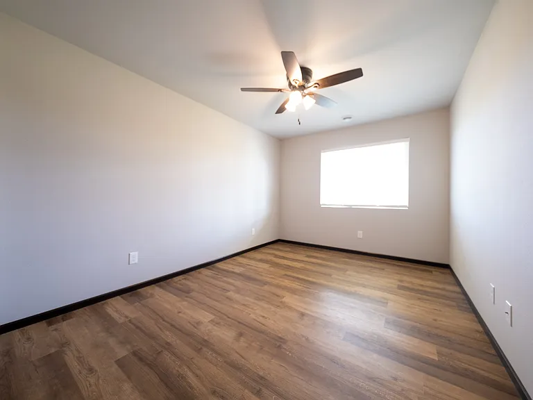 568 4th Circle Dr SE — Photo 14