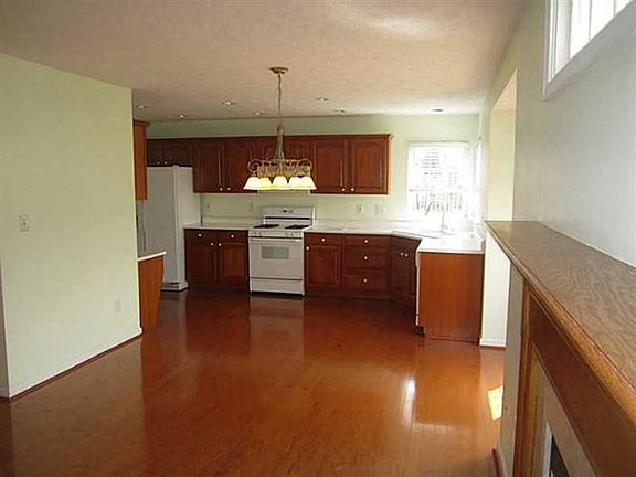 5th image of 8701 Lost Valley Dr